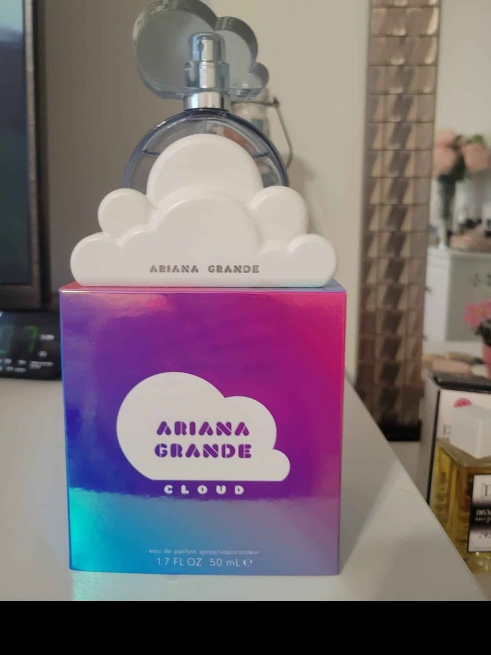 Ariana Grande Iridescent Cloud Fragrance 50 M l